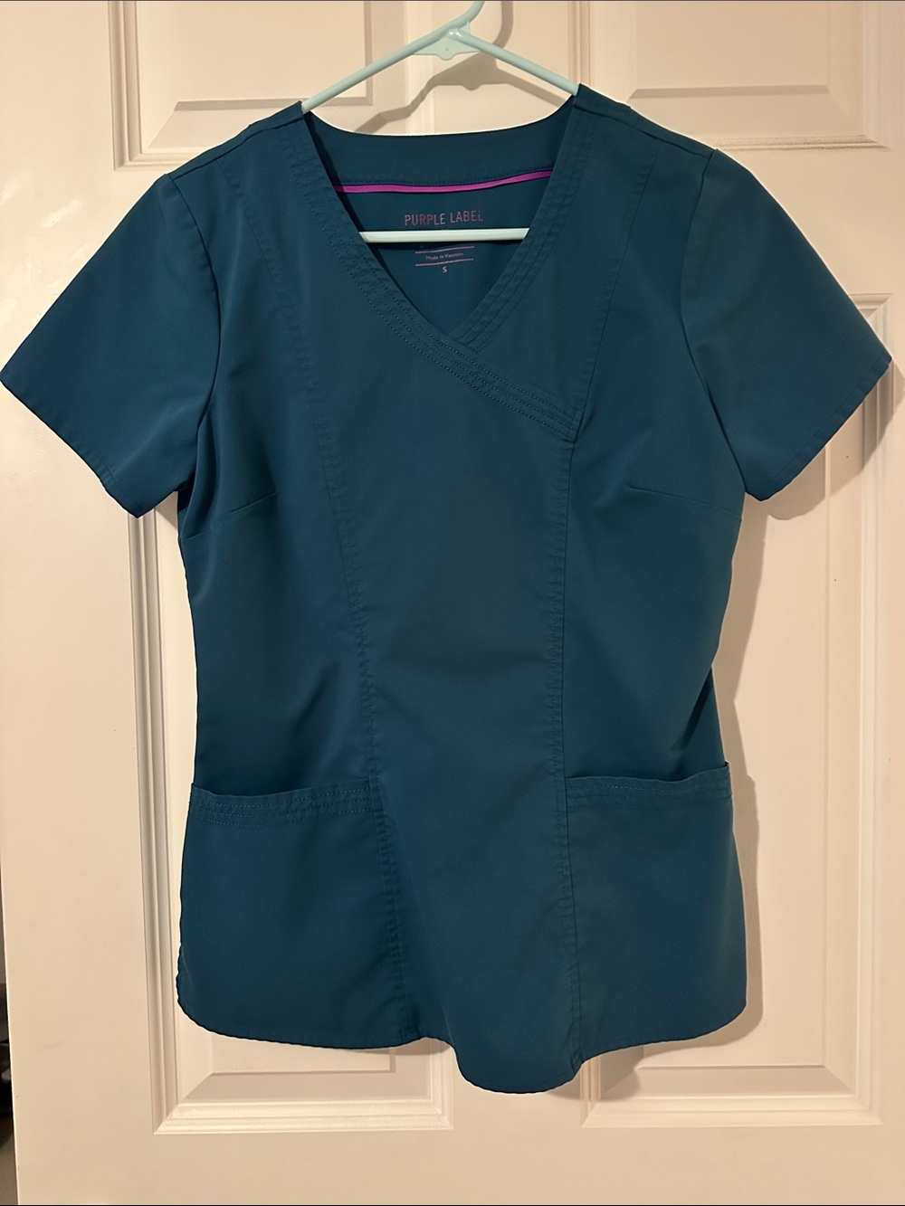 healing hands Teal V-Neck Scrub Top